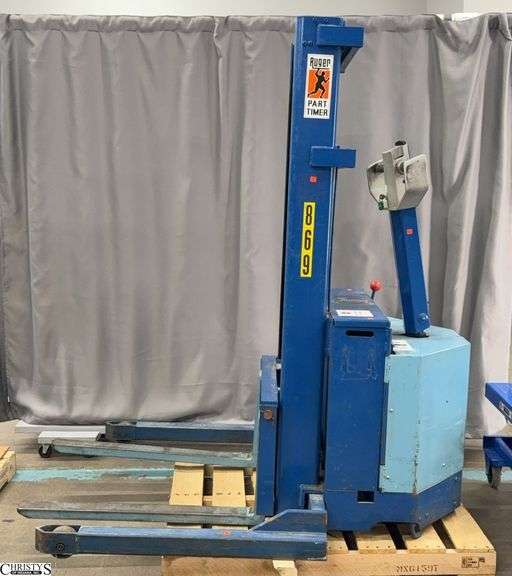 Ruger Counterbalance Forklift - 71" x 53" x 72" as sits - Model 2510-4-1 image