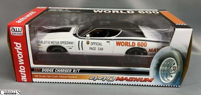 1971 Dodge Charger R/T Charlotte Motor Speedway Pace Car 1:18 Scale Diecast image