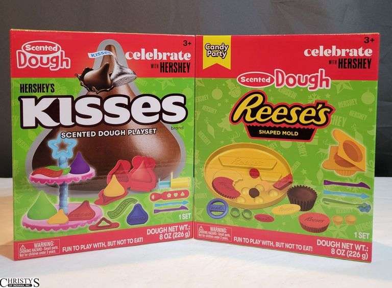 Set of 2 Hershey Playdough Reese's and Kisses Kits image