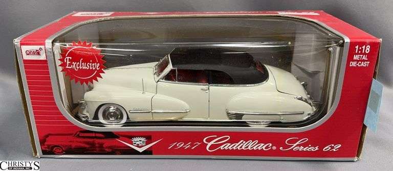 1947 Cadillac Series 62 Convertible 1:18 Scale Diecast Model Car image