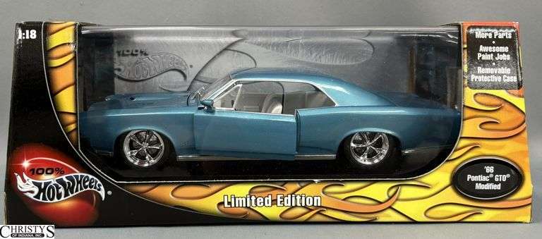 1966 Pontiac GTO Hot Wheels 100% Metal Collection 1:18 Scale Diecast Car image