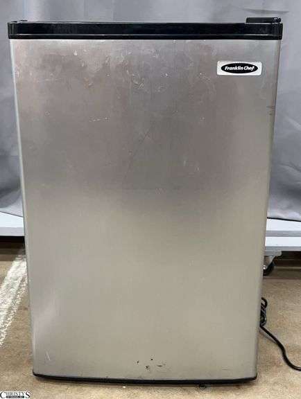 Franklin Chef Mini Refrigerator - 22" x 23" x 33" image