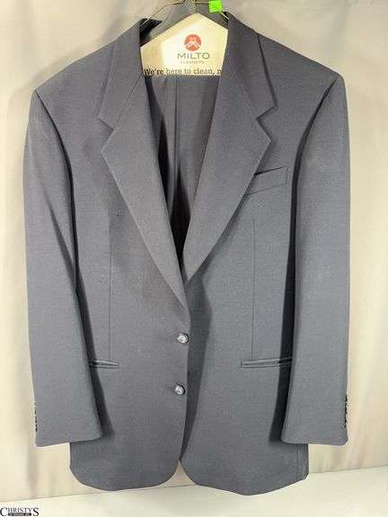Navy Blue Zanetti Made in Italy Zignone 2-Piece Suit.  Trousers are marked 52 / 36.  There are no other size markings.  Italian Size 52 is Equivalent to US Size 36 image