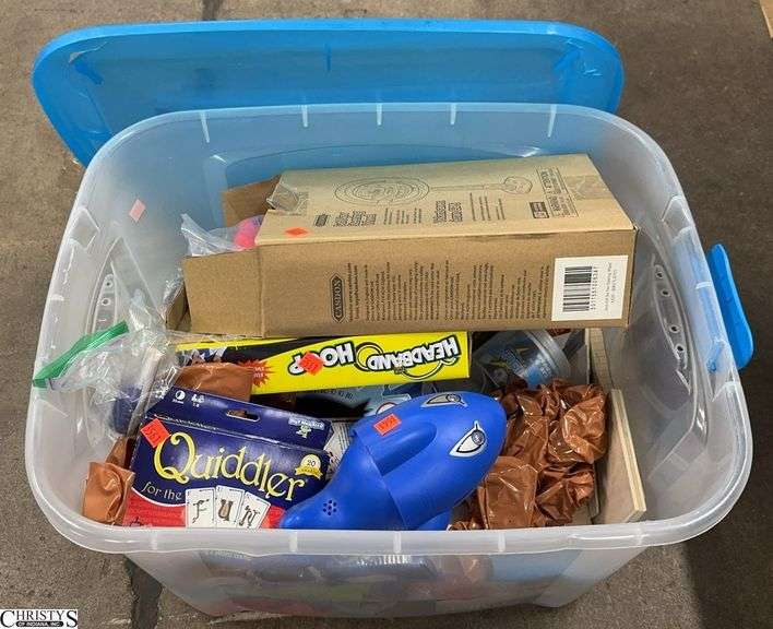 Toys, Games, Quiddler, Laughing Shark, Large Tote With Damaged Lid image