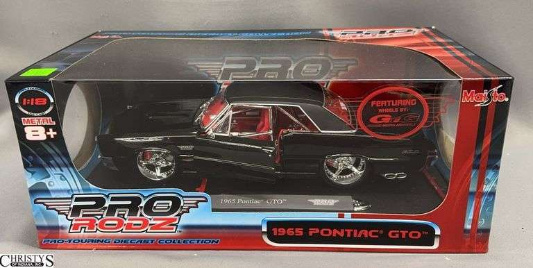 Maisto Pro Rodz 1965 Pontiac GTO 1:18 Diecast Model Car image