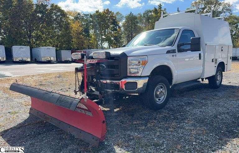 2015  FORD  F-350 Driven Here, Has a Manifold Leak image