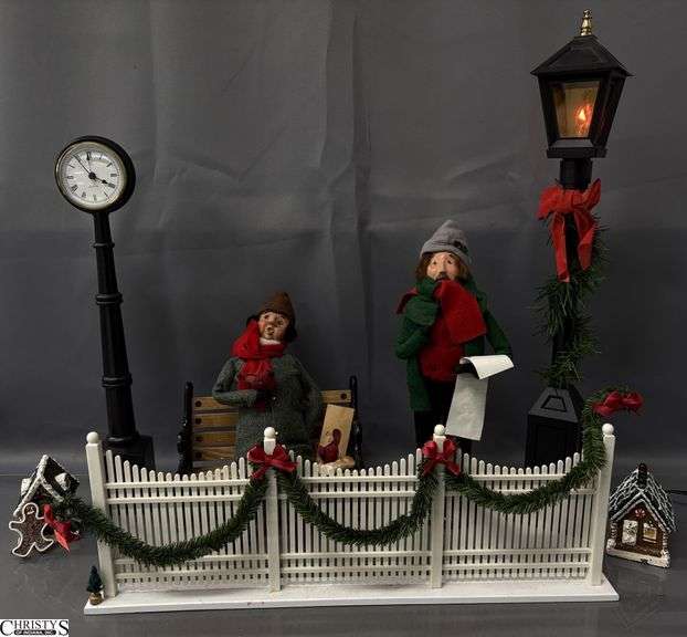 Byers Choice The Carolers Christmas Figurines - 14" of tallest image