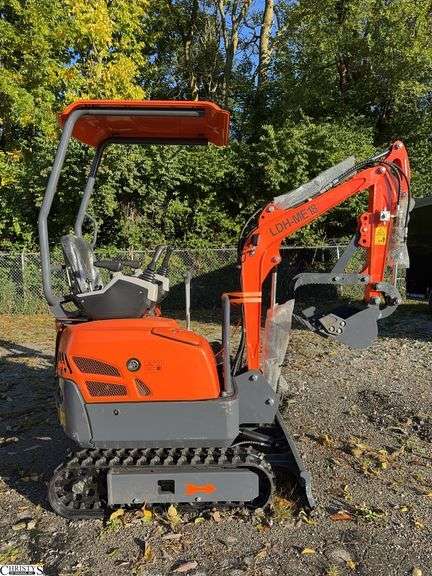 Landhero Mini Excavator LDH-ME18 Gasoline Engine image