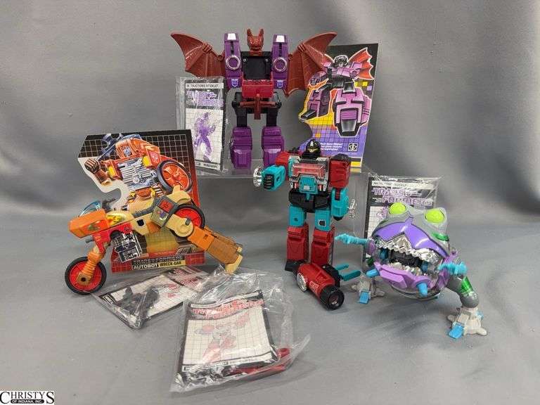 4 Transformers, Sharkticon Gnaw, Headmaster Mindwipe, Perceptor, Wreck-Gar image