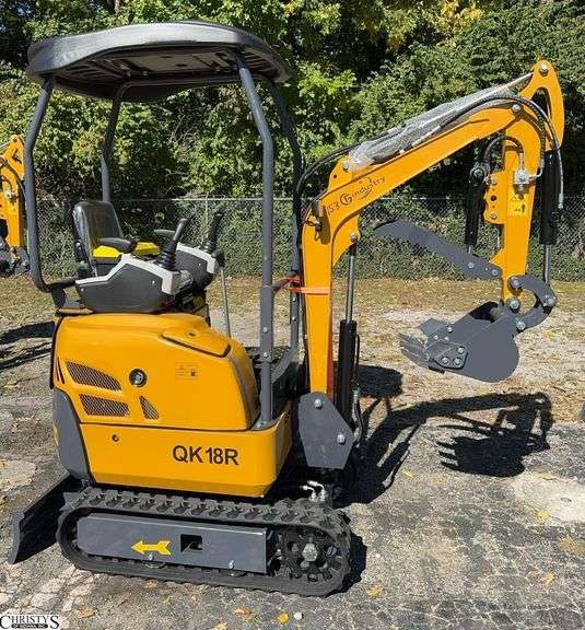 2025 CFG Mini Excavator QK18R Gasoline Engine image