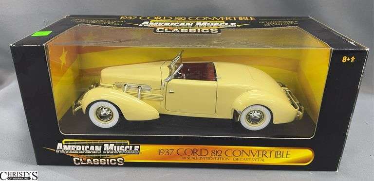 American Muscle Classics 1937 Cord 812 Convertible 1/18 Scale Diecast image