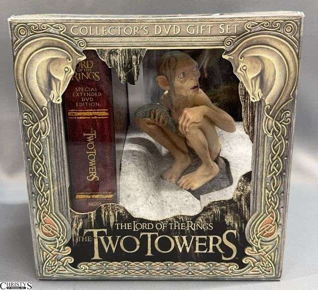 Lord of the Rings: The Two Towers Collector's DVD Gift Set with Gollum Figure image