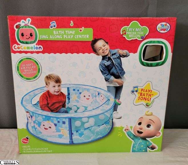 Cocomelon Bath Time Sing Along Play Center