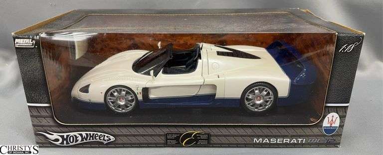 Hot Wheels Metal Collection Maserati MC12 1:18 Scale Diecast Car image