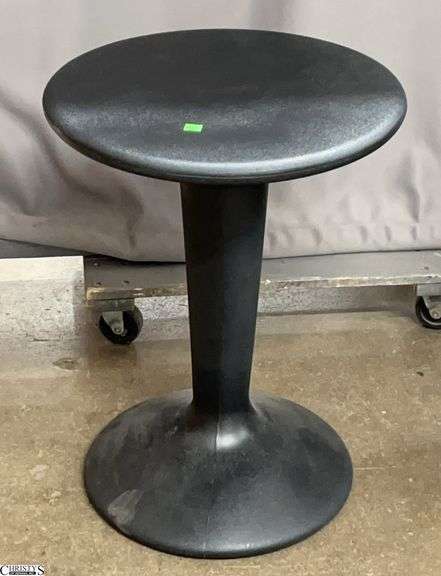 Composite Pedestal Side Table 18x23.5" image