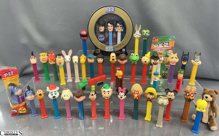 PEZ Collectibles, Looney Tunes, Elvis and More image