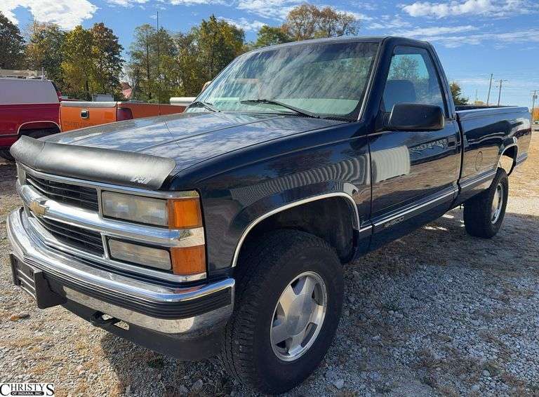 1996  CHEVROLET  GMT-400 K1500 Driven Here. image