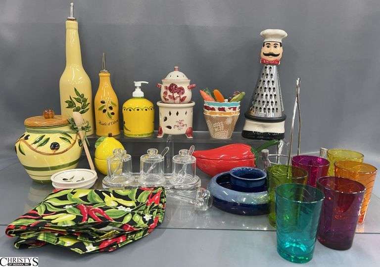 Olive Motif Kitchen Decor, Glasses, Plasticware, Misc - 13" of tallest image