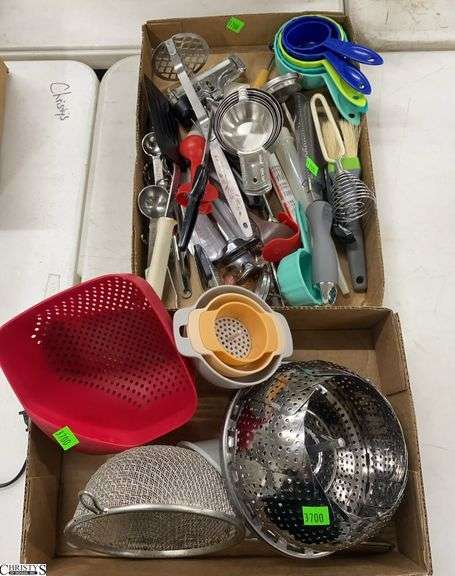 Kitchen Cooking and Prep Tools, Steamers, Strainer, Funnels, Stainless Measuring Cups image