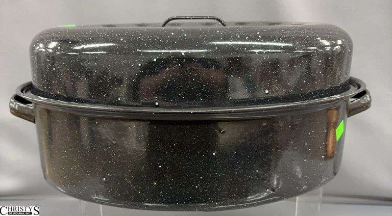 Roasting Pan 17x8" With Lid image