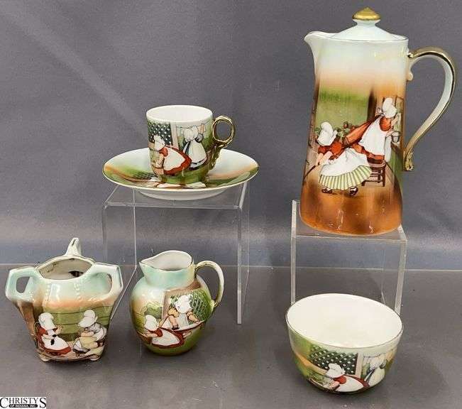 Royal Bayreuth "Sunbonnet Babies" China Dishes - 6" of tallest image