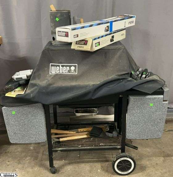 Weber Grill With Accessories 52x43" image