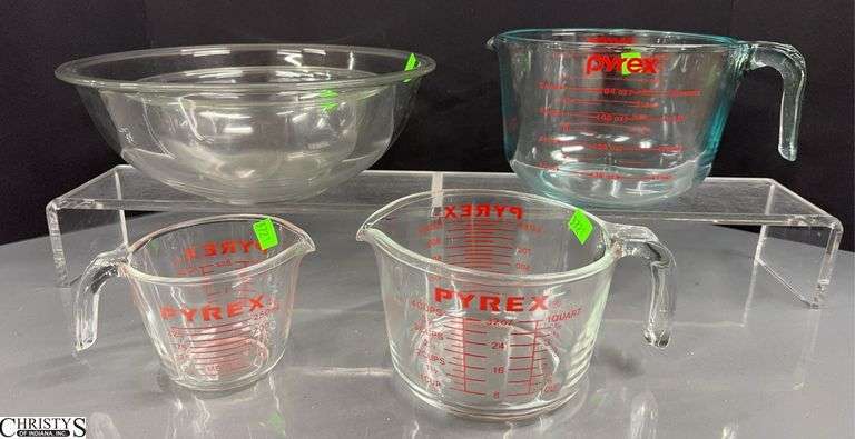 Pyrex 8, 4 and 1 Cup Glass Measuring 2 Glass Mixing Bowls 12.5x4" image