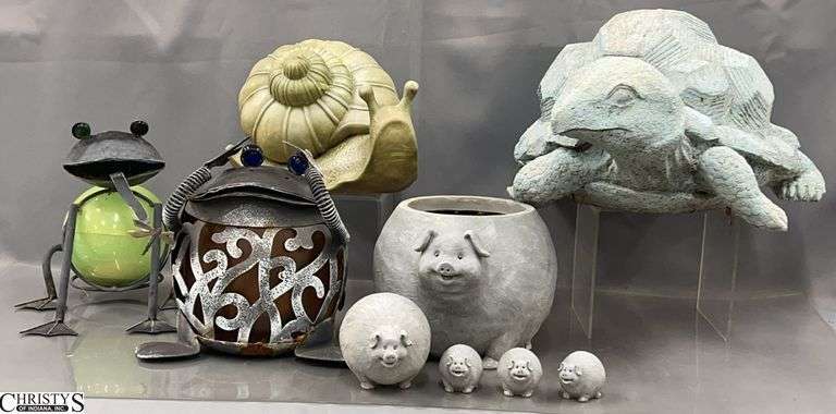 5pcs Animal Theme Garden Decor - 19" of largest - some wear image