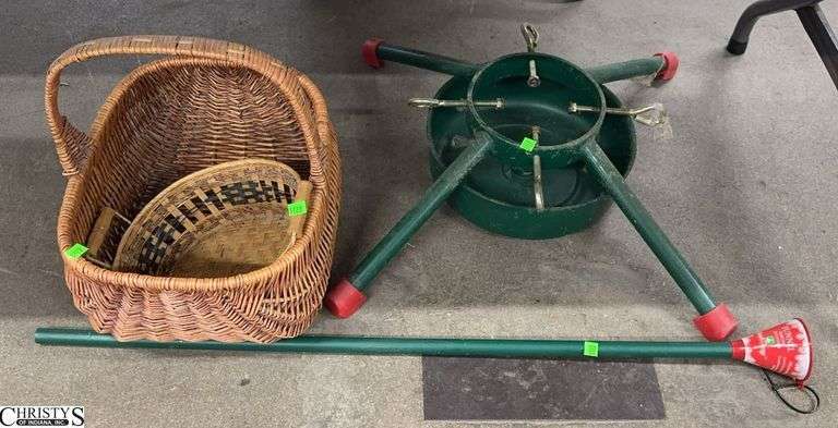 Real Tree Stand, Funnel, Baskets image