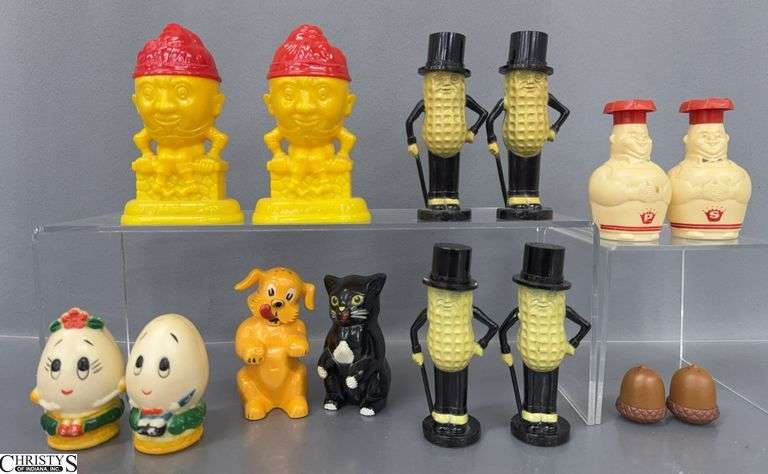 Vintage Salt and Peppers, Humpty Dumpty, Mr Peanut, Cats, Chefs image