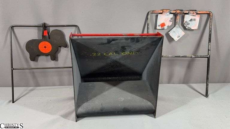 Bullet Trap and 2 Metal Targets image