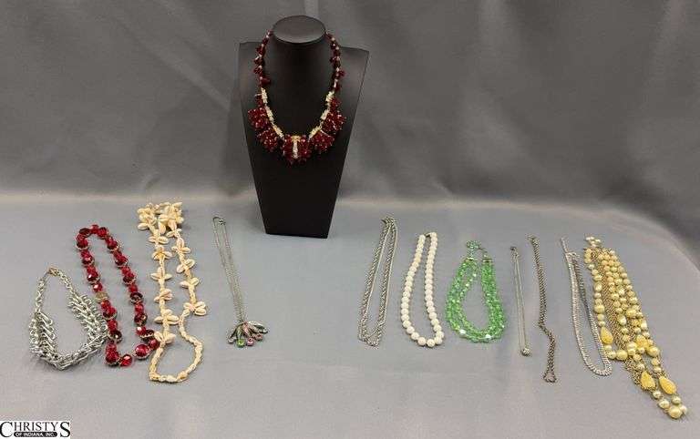 12 Fashion Necklaces or Chains image