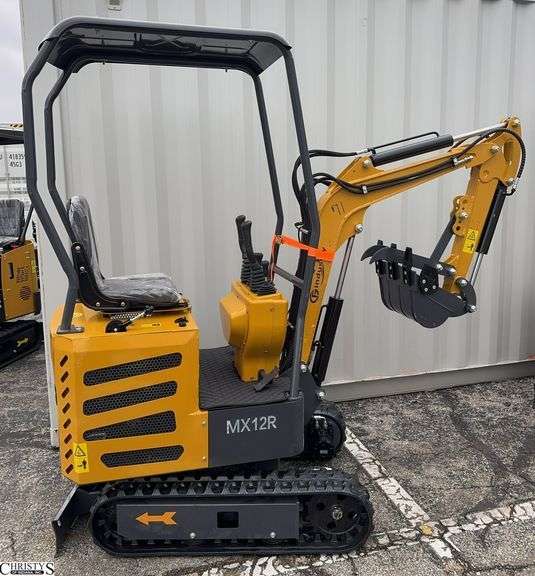 2025 CGF Mini Excavator MX12R image