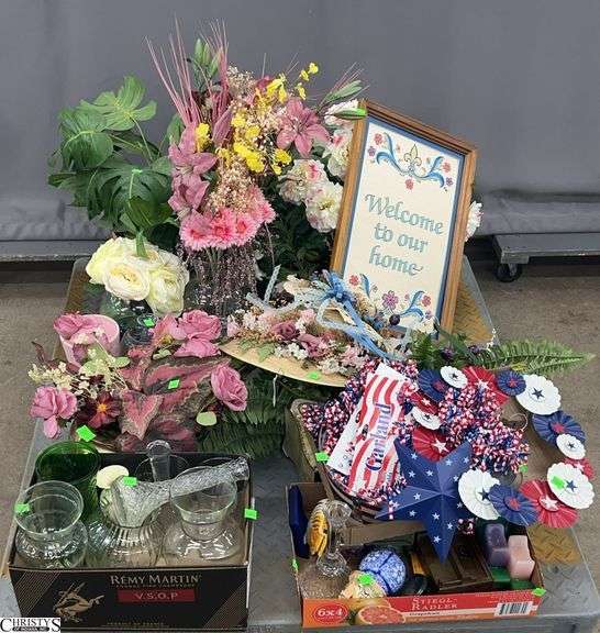 Skid of Artificial Arrangements, Vases, Misc Decor - SKID NOT INCLUDED image