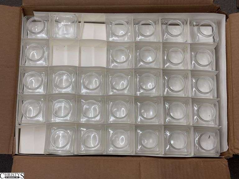 Case of Clear Glass Square Jars - 2.5" x 2.5" x 1.5" of each - approx 100, no lids image