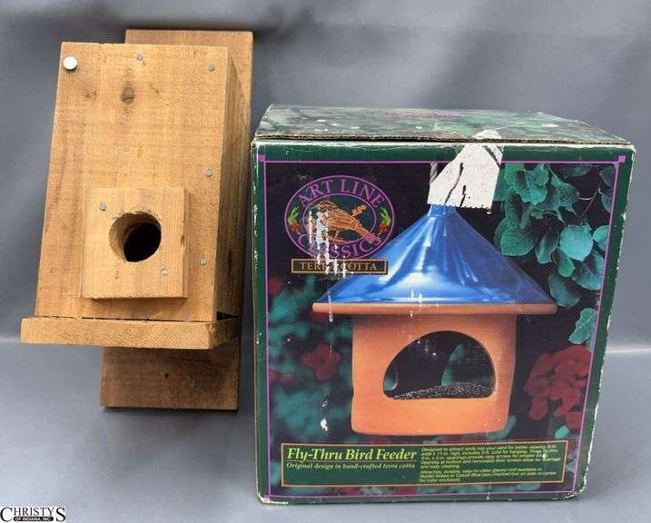 Art Line Terracotta Fly Thru Bird Feeder and Wooden Bird House - 16" of birdhouse image