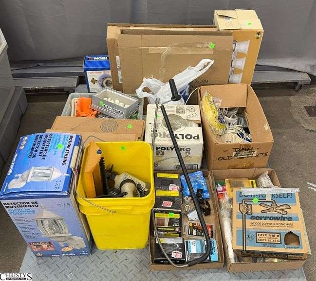 Skid With Household Hardware, Poly Twine, Auger, Outdoor Lighting, Refrigerator Drawer Inserts, Indoor Lighting image