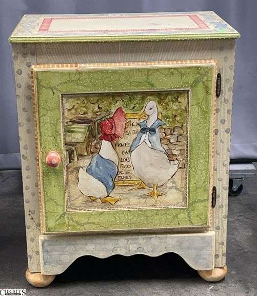 Single Door Painted Cabinet 25x16x31.5 image