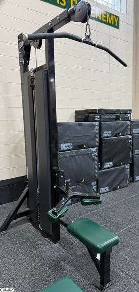 Hammer Strength Lat Pulldown Machine 36x63x96 image