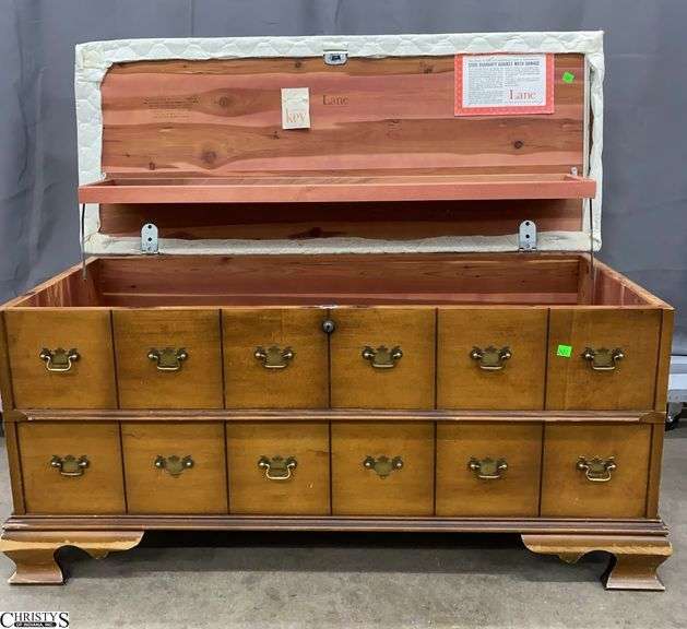 Lane Cedar Chest, With Stapled Top Cover, No Key Present 44"x18" image