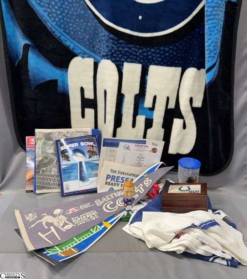 Colts Football Pennants, Blanket, Towels, Misc - 28" of largest image