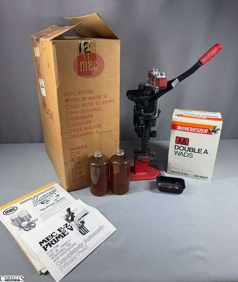 MEC 600 Jr. Mark V Shotshell Reloader in Box.  12 Gauge with Box of Winchester Double A Wads image