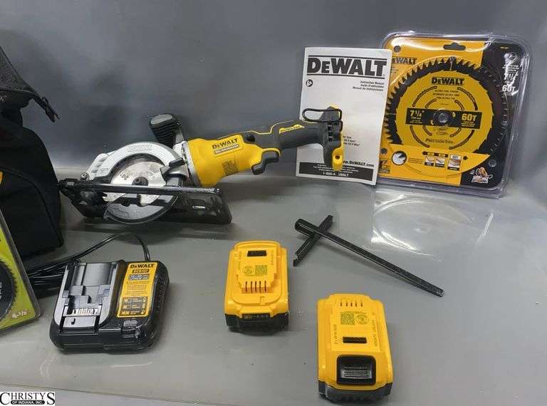 DeWalt 20v 4 1/2" Circular Saw DCS571, With Two 5AH Batteries, Charger and Soft Carry Case image