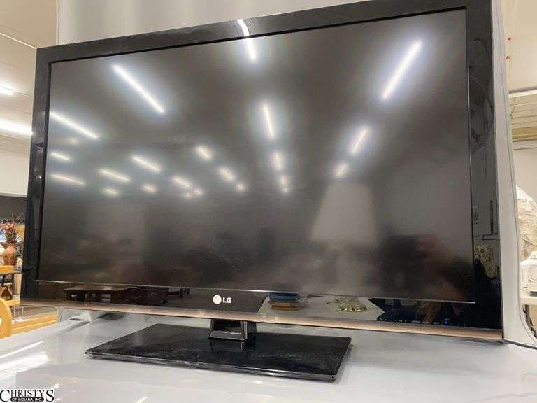 LG 42" Television image