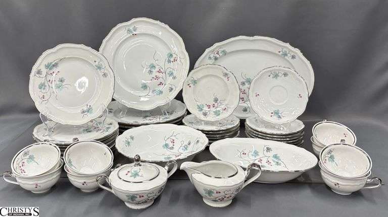 Baronet China "Sandra" China - Approx 40pcs - 10" of dinner plate image