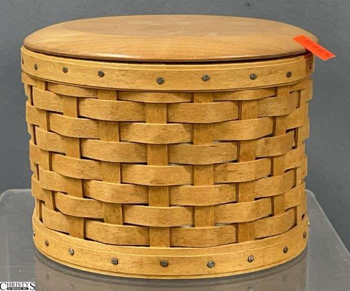 2004 Longaberger Mothers Day Lidded Basket - 6" x 4" image