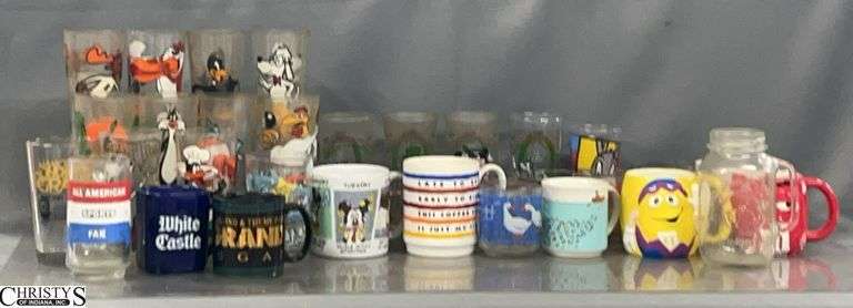 Mickey Mouse, Disney, Looney Tunes Character Glasses, Coffee Mugs - 6.5" of tallest image