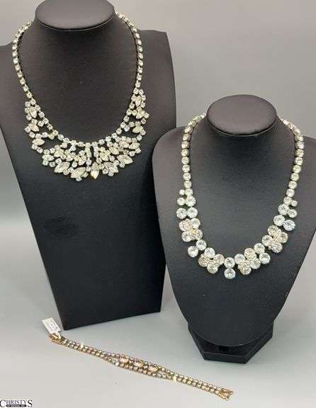 Rhinestone Weiss Necklaces and Bracelet image