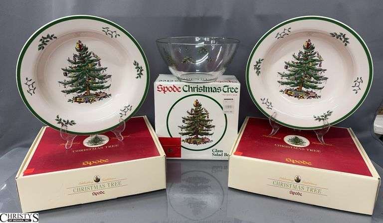 Spode Christmas Tree Glass Salad Bowl, Main Course Serving Dish - 3pcs - 12" of dish image