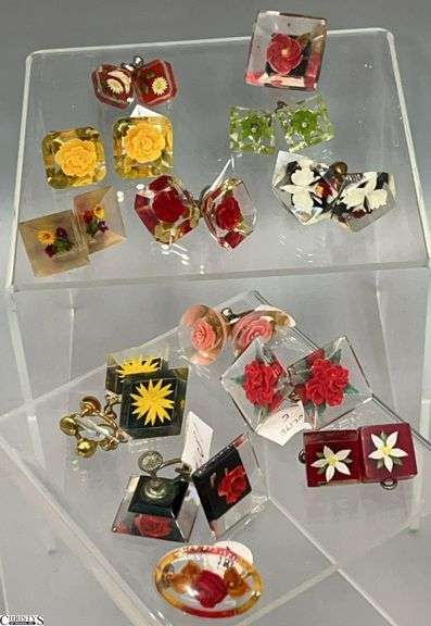 11 Pair of Vintage Lucite Floral Screw Back Earrings, 2 Small Pins image